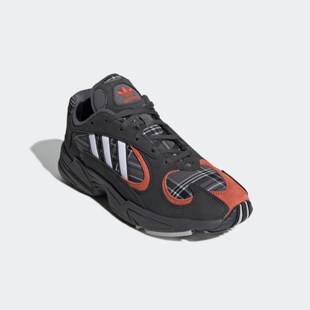 YUNG-1 SHOES